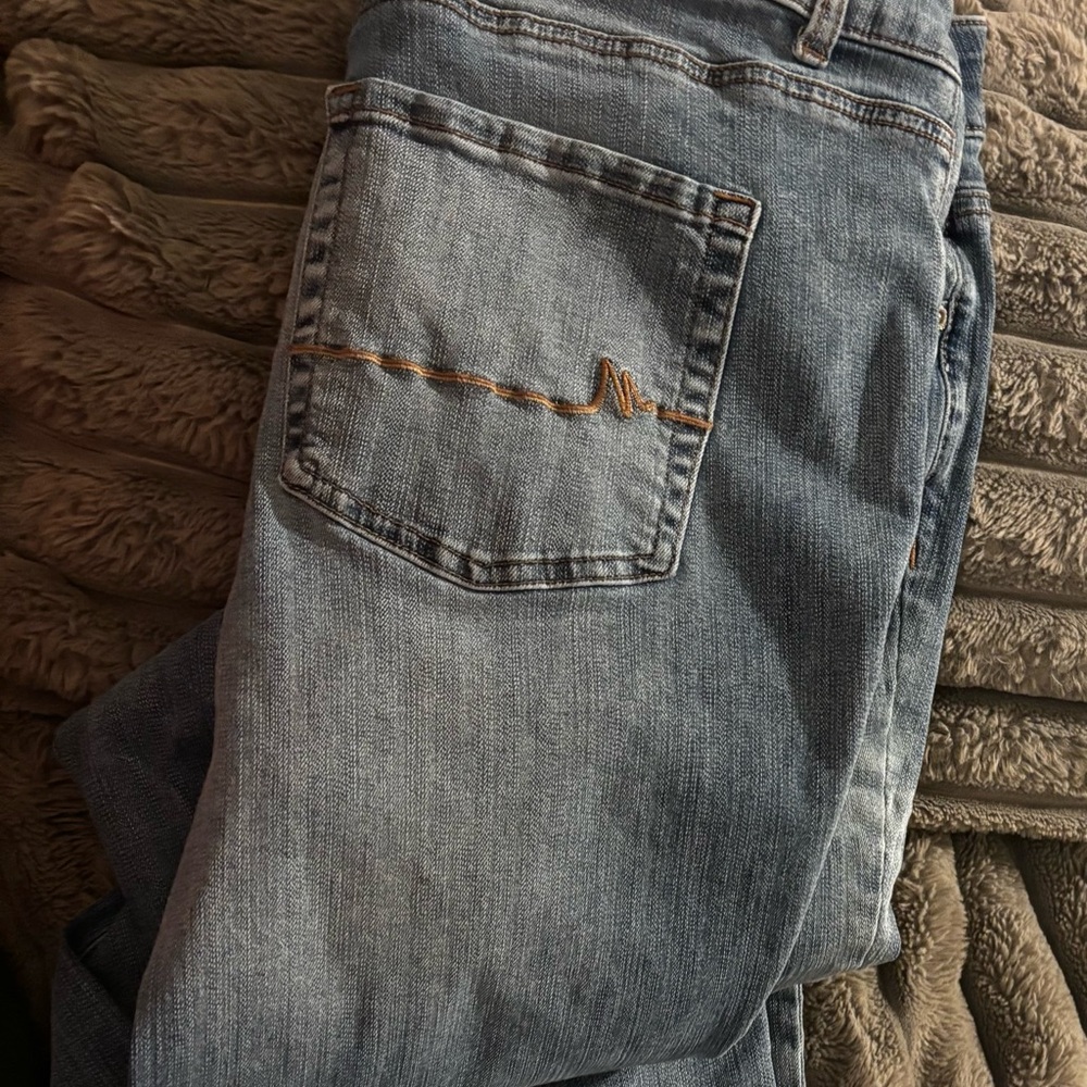 Maurices Women's Relaxed Fit Blue Jeans